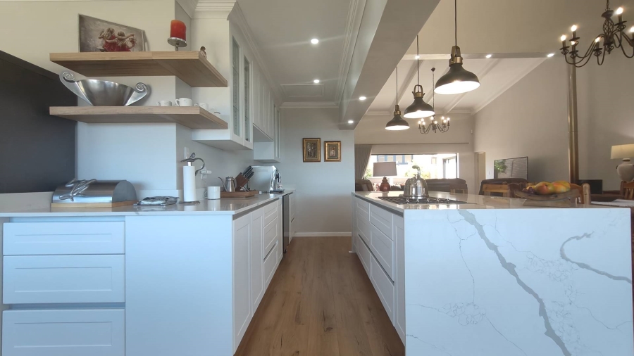 3 Bedroom Property for Sale in Blue Ridge Western Cape
